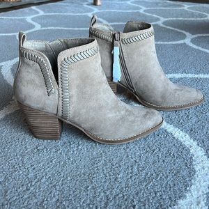 Dolce Vita ankle booties, size 9, taupe color